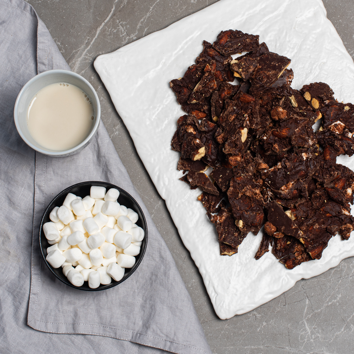 RECIPE: DARK CHOCOLATE ALMOND BARK